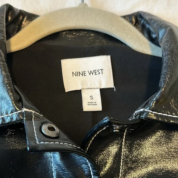 NWOT Nine West Faux Leather Biker Jacket in Black with White stitching Size S - Picture 12 of 13